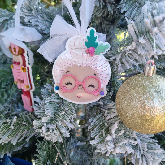 💗 Kitschmas Mrs Claus Ornament