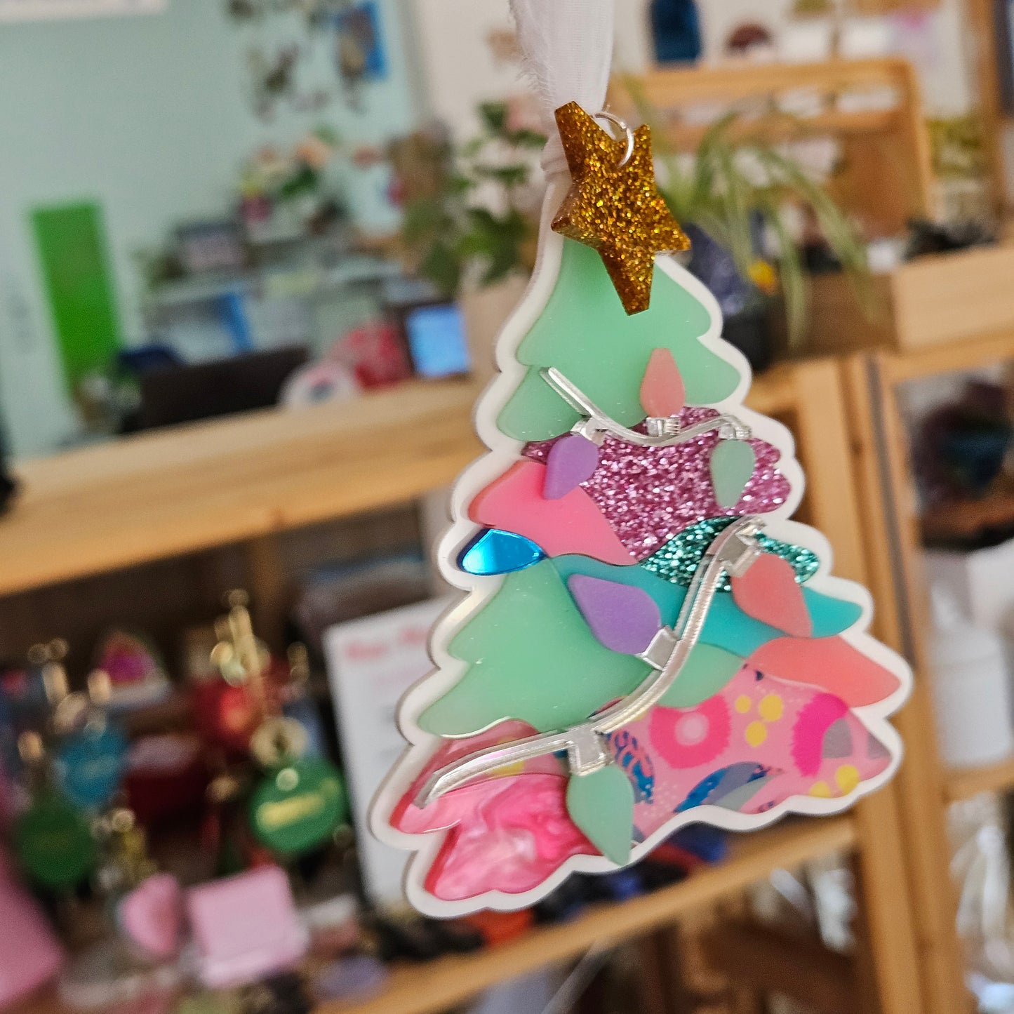 🎄 Kitschmas Tree Ornament