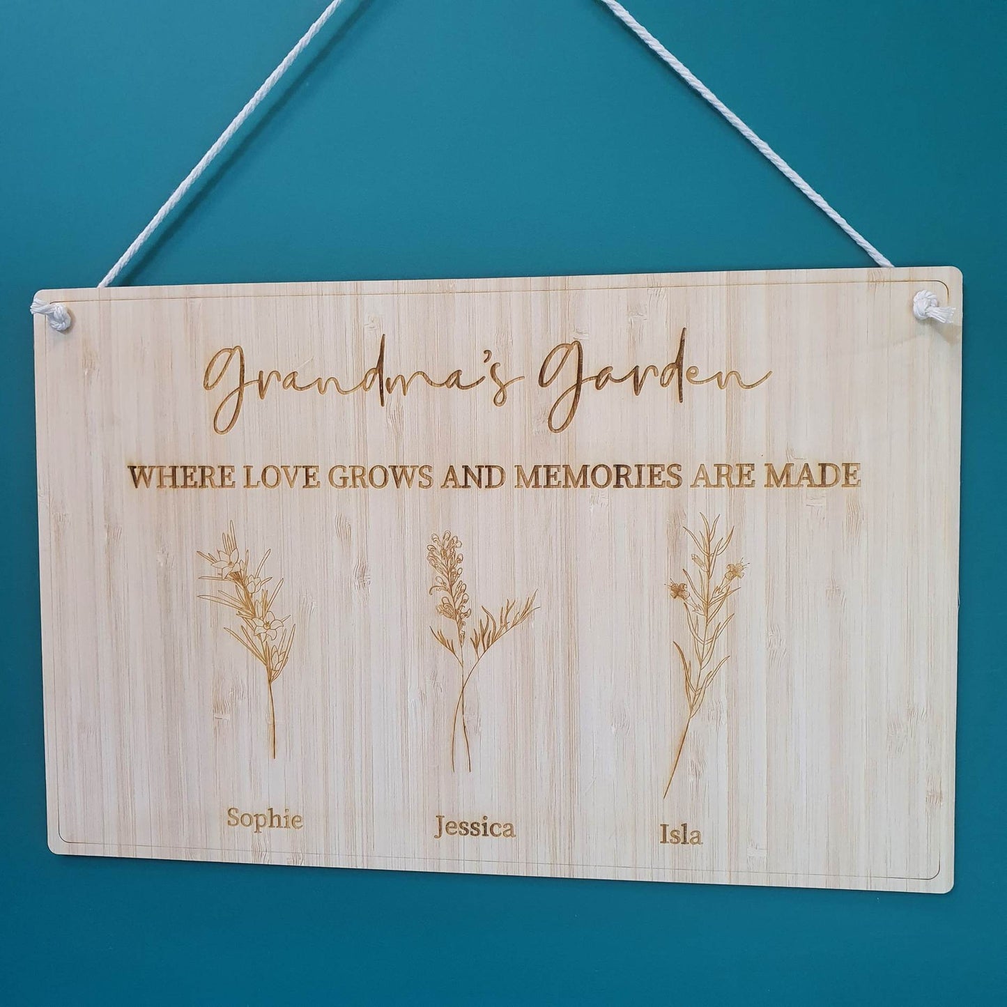Nanny/Grandma/Grandad/Pop's (etc) Garden Bamboo Australian Native Flowers Birth Month Sign | PERSONALISED